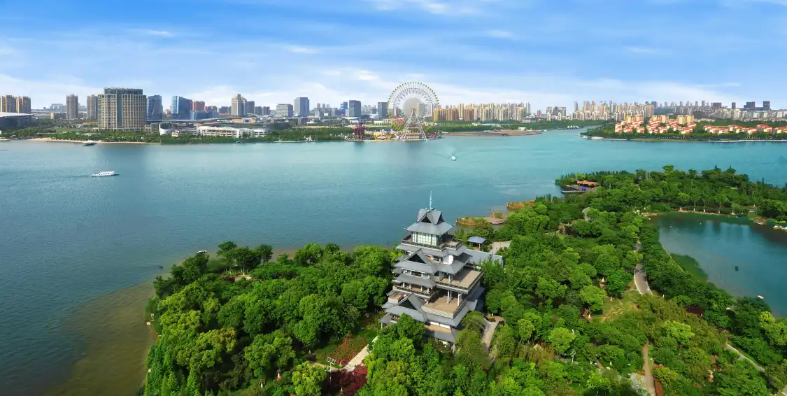 Hotels near Peach Blossom Island