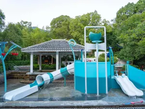 Shumyip Bantang Hot Spring