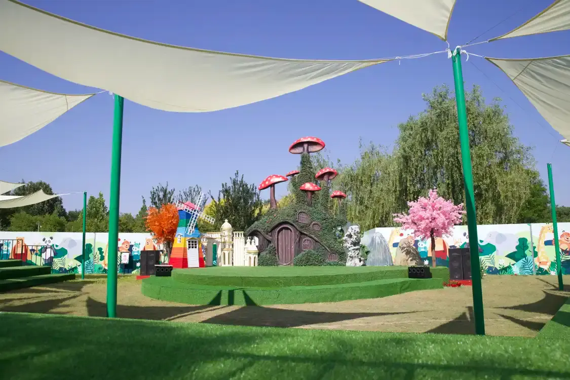 野生動物園周辺のホテル