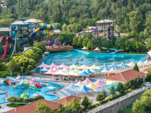 량자자이/량가채 온천휴양지