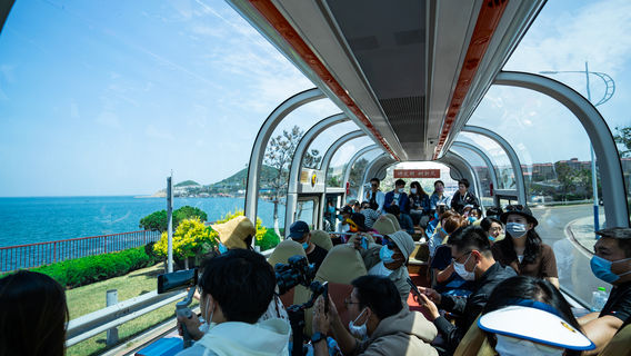Huanhai Road Sightseeing Bus