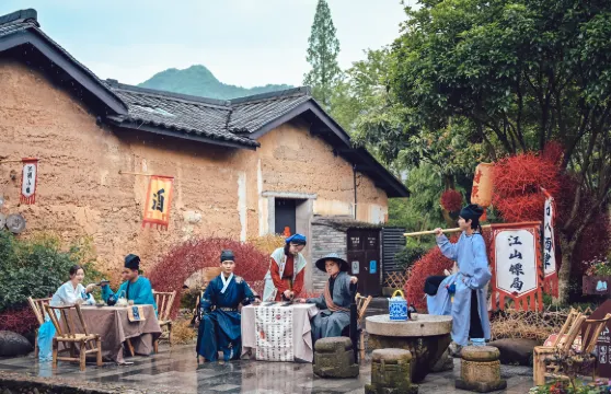 廿八都古鎮杭州至景區接駁巴士大小同價