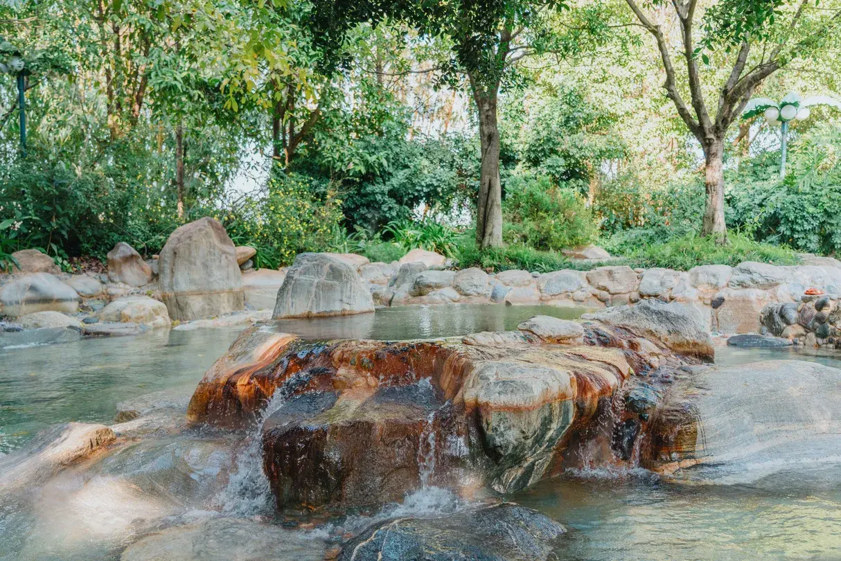 2_Huquan Banshan Hot Springs