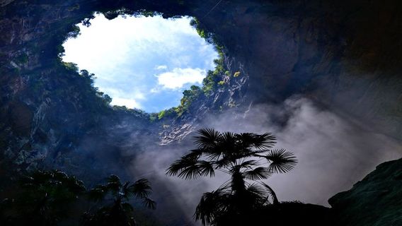 Luoquanyan Geopark Yao Tianyan Scenic Area