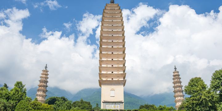 The Chongsheng Temple And The Three-Pagoda Culture Tourist Area