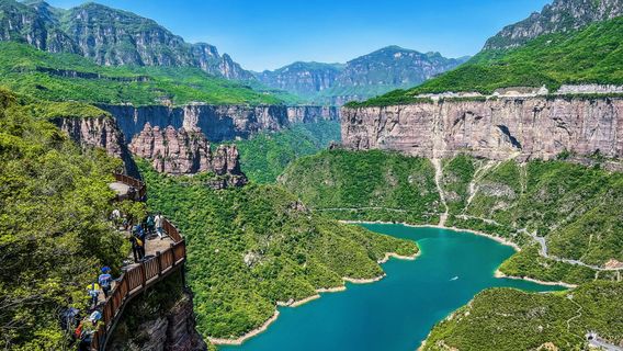 Henan Baoquan Tourist Area