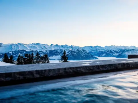 สถานที่ท่องเที่ยวน้ำพุร้อนยอดนิยมในWeggis