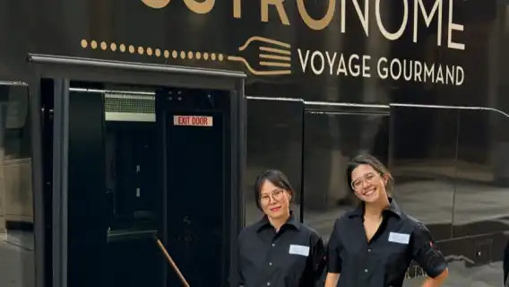 New York Bustronome รถบัส Restaurant [เพลิดเพลินกับ อาหารและเครื่องดื่ม และเที่ยวชมใจกลางนิวยอร์ก|รถเสบียงแบบพาโนรามา|ผ่านสถานที่ท่องเที่ยวอันเป็นเอกลักษณ์]