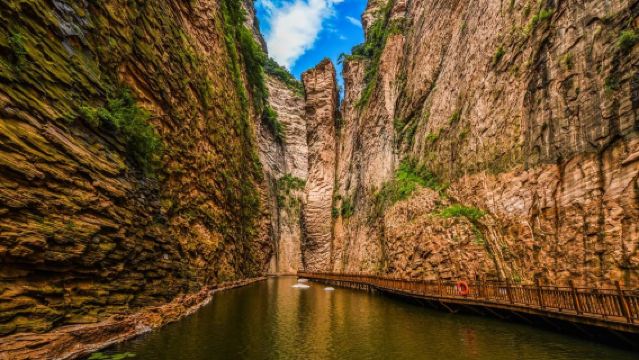 黃崖洞文化旅遊區一日遊【長治出發，含電瓶車+單程索道電梯】