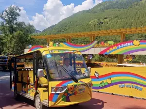 HUANGGUOSHU X B.DUCK COLORFUL RAFTING PARK