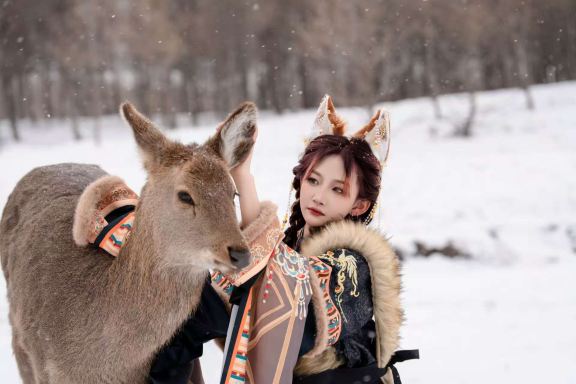 Ulan Butong Dawa Ewenki Reindeer Tribe