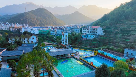 Tanghu Hot Spring