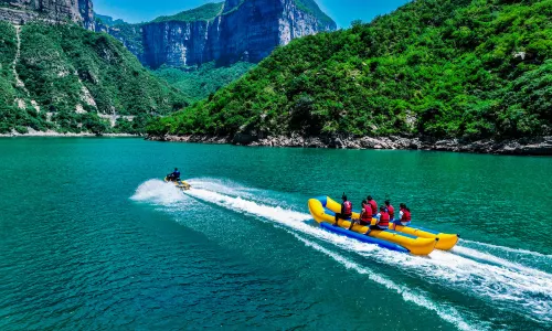 Baoquan Grand Canyon in Henan