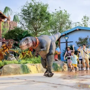 China Dinosaurs Land