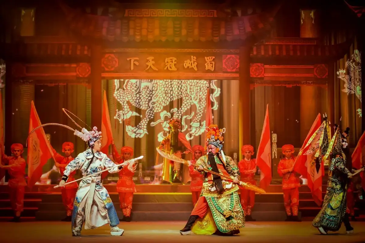 Ópera de Sichuan, espetáculo da mudança de máscaras.