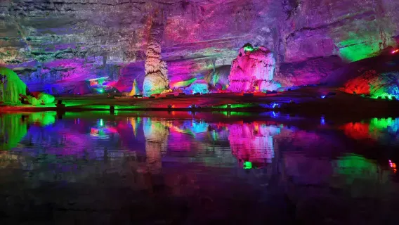 玩水避暑