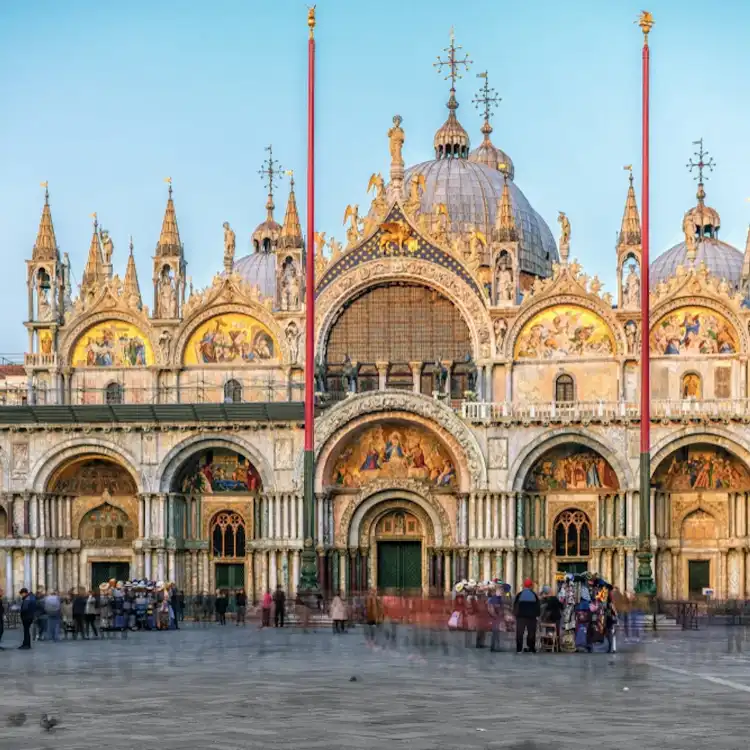 Hotels near Saint Mark's Basilica