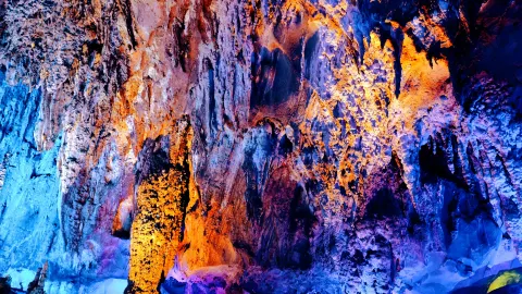 보정궁 관광지구 attraction in 잉더