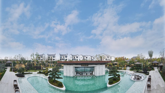 Yuquan Bay Hot Springs
