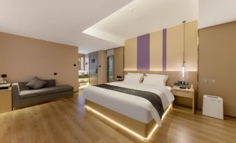 Lavande Hotel (Kunming Dongfeng Square Nanping Street)