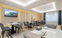 Vienna Hotel (Yizhou Railway Station) Hotels in Hechi