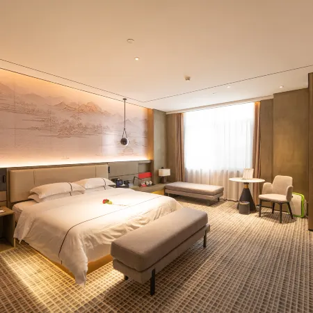 Huarong Hongfa International Hotel (People's Square)