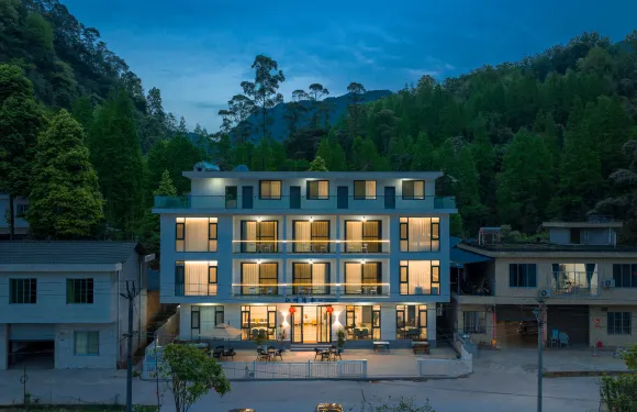 槽漁灘江畔清舍民宿