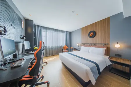 YUNIK E-sports Hotel (Jincheng People's Square Commercial Pedestrian Street) Отели рядом с достопримечательностью «Jincheng Ancient Academy»