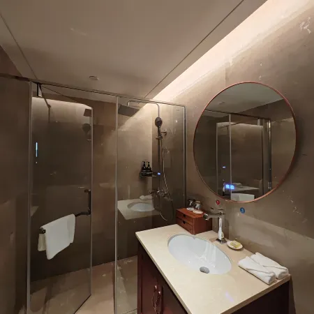 Qionghai Hotel