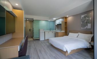 GreenTree Express Inn (Shanghai Gucun Park)