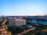 Crowne Plaza Shanghai Xiayang Lake Hotels near Wuyue Square