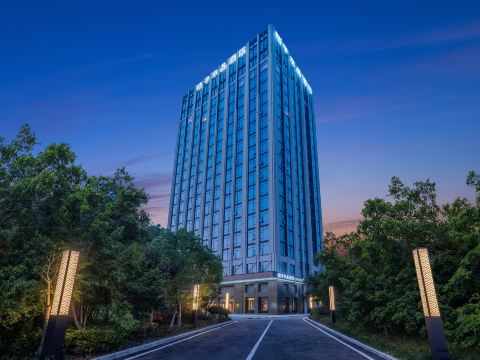 Crystal Hotel Suzhou East Station