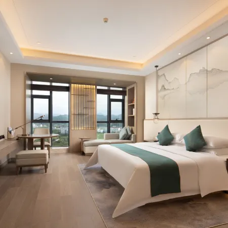 Yujie Junlan Hotel