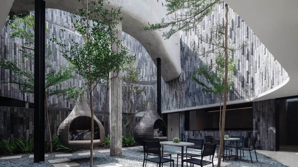 Lloyd's Inn Bali