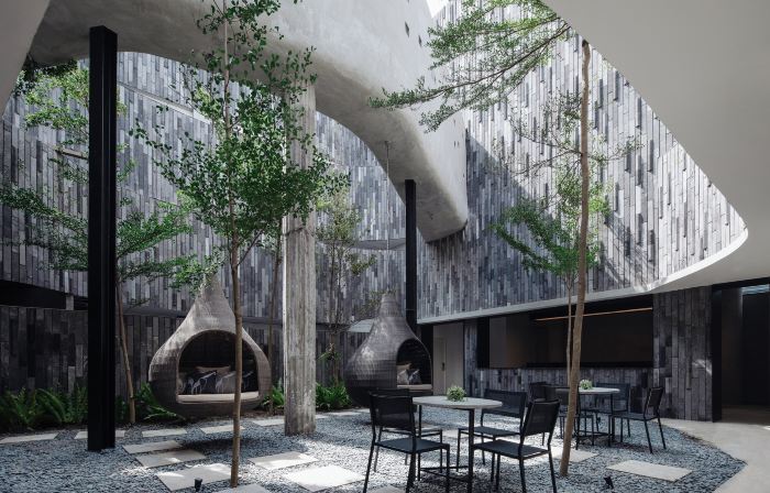 Lloyd's Inn Bali