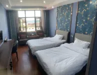 Hotel Tashi Neighborhood