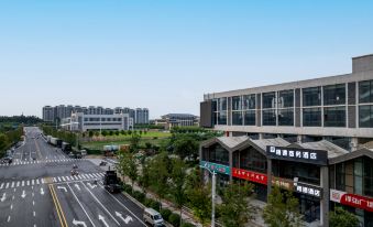 Qiyu Business Hotel (Zhengzhou Airport Area Long'an Community Branch)