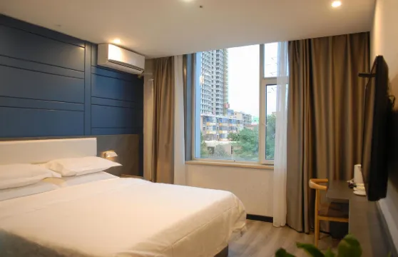 怡萊酒店（侯馬新田廣場高鐵站店）