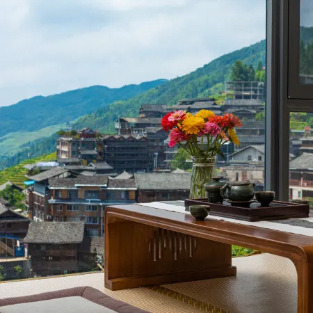 Longji West Window Moon Homestay (Jiulong Wuhu Observation Deck)