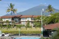 Grage Resort Sangkan Hotel dekat Puncak Gunung Ciremai via Sadarehe