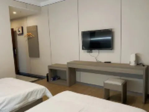 Yijia Health Hotel Hotels in Lingqiu
