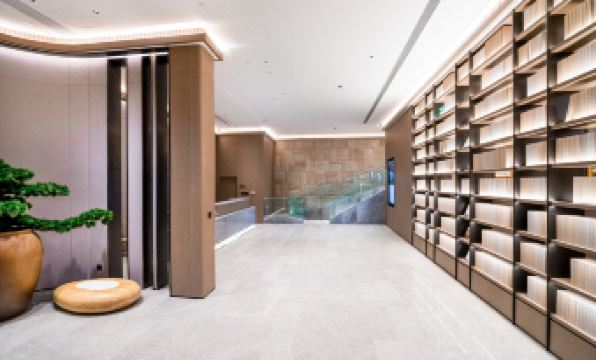 JI Hotel (Xishuangbanna Jinghong Gaozhuang Xingguang Night Market)