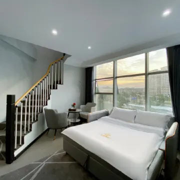 Leshan Yunrong Hotel (Shihao Plaza Branch near Leshan High-speed Railway Station)