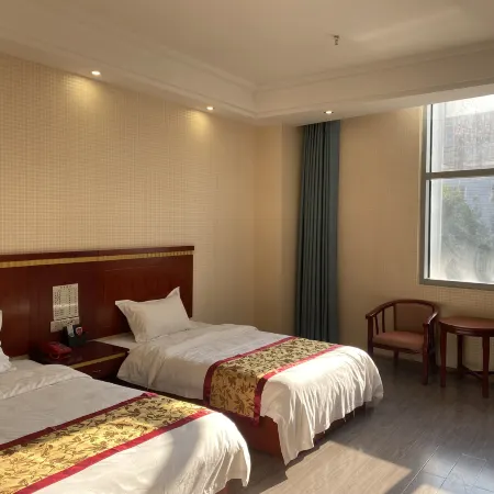 Longyun Express Hotel