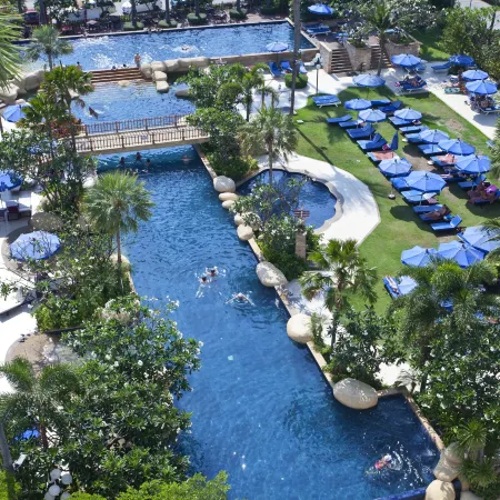 Jomtien Palm Beach Hotel and Resort - Family Friendly