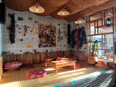 Romantic Tours in Arctic Village Hotel a 