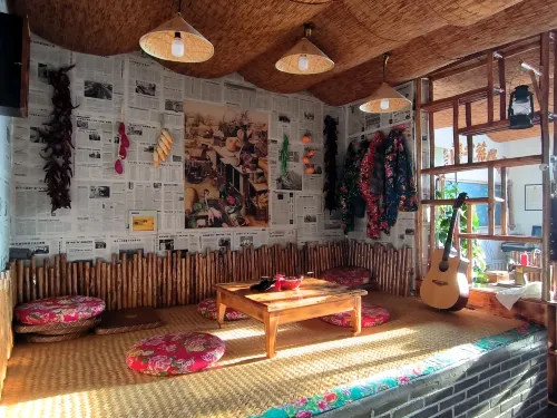 Romantic Tours in Arctic Village Hotel di Mohe