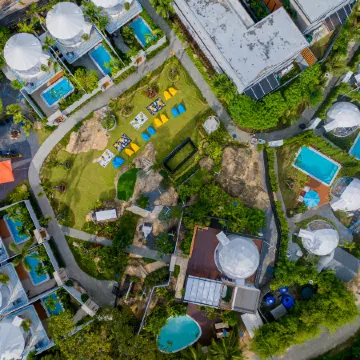 Le Resort and Villas