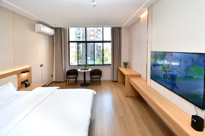 Jiahua Business Hotel Отели рядом с достопримечательностью «Shiyan Radio and TV University Yunxian Branch»