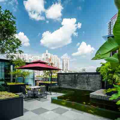 Yijing Garden Hotel (Lingang Xintiandi University Town) Hotel Exterior